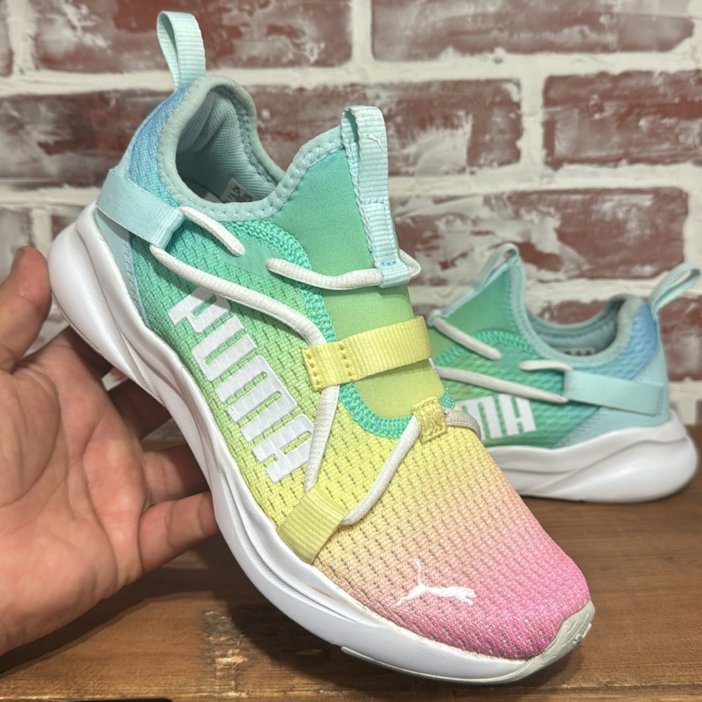 Puma Rift Slip-On Girls Sz 5.5C